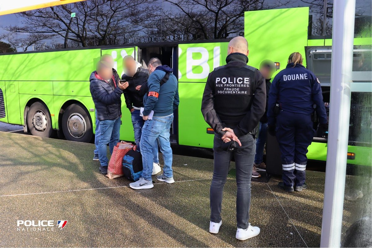 Police Nationale 30 tweet media