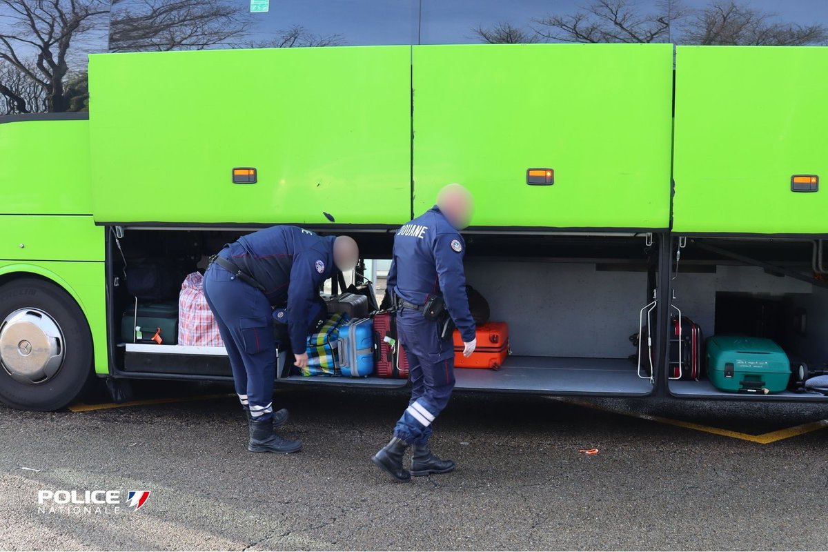 Police Nationale 30 tweet media