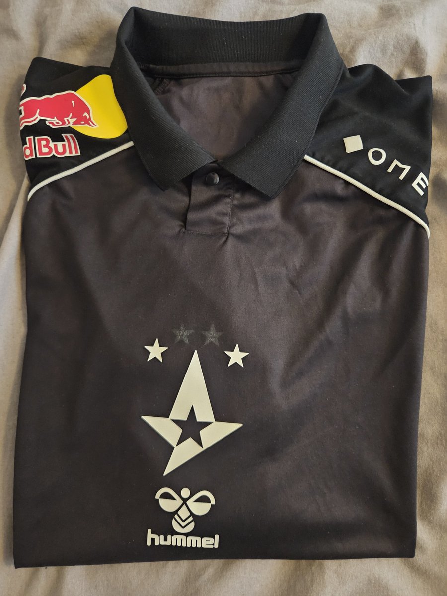 Stratbook tweet media