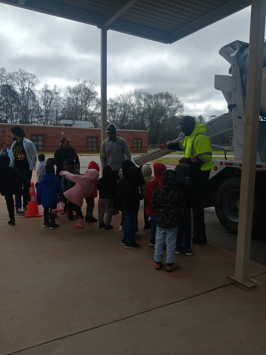 Willie Holmes tweet media