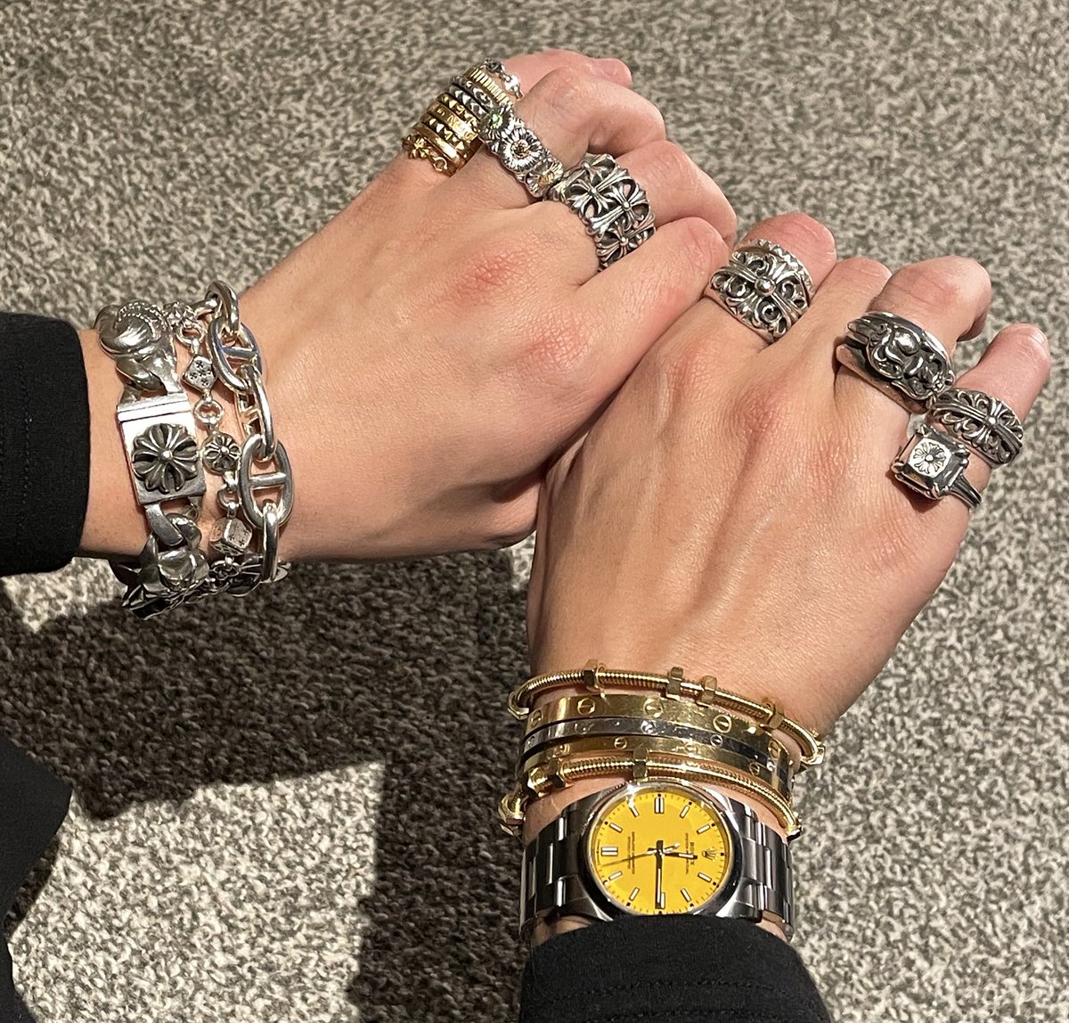 kyabetsuoniisan's tweet image. ラブブレスジャラ着け楽しいよ😸✨

#Cartier #ChromeHearts #カルティエ #エルメス #クロムハーツ
