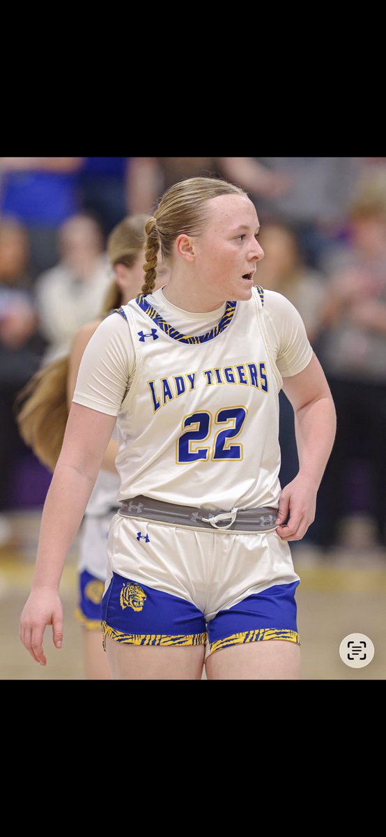 Bellalozier22 tweet media