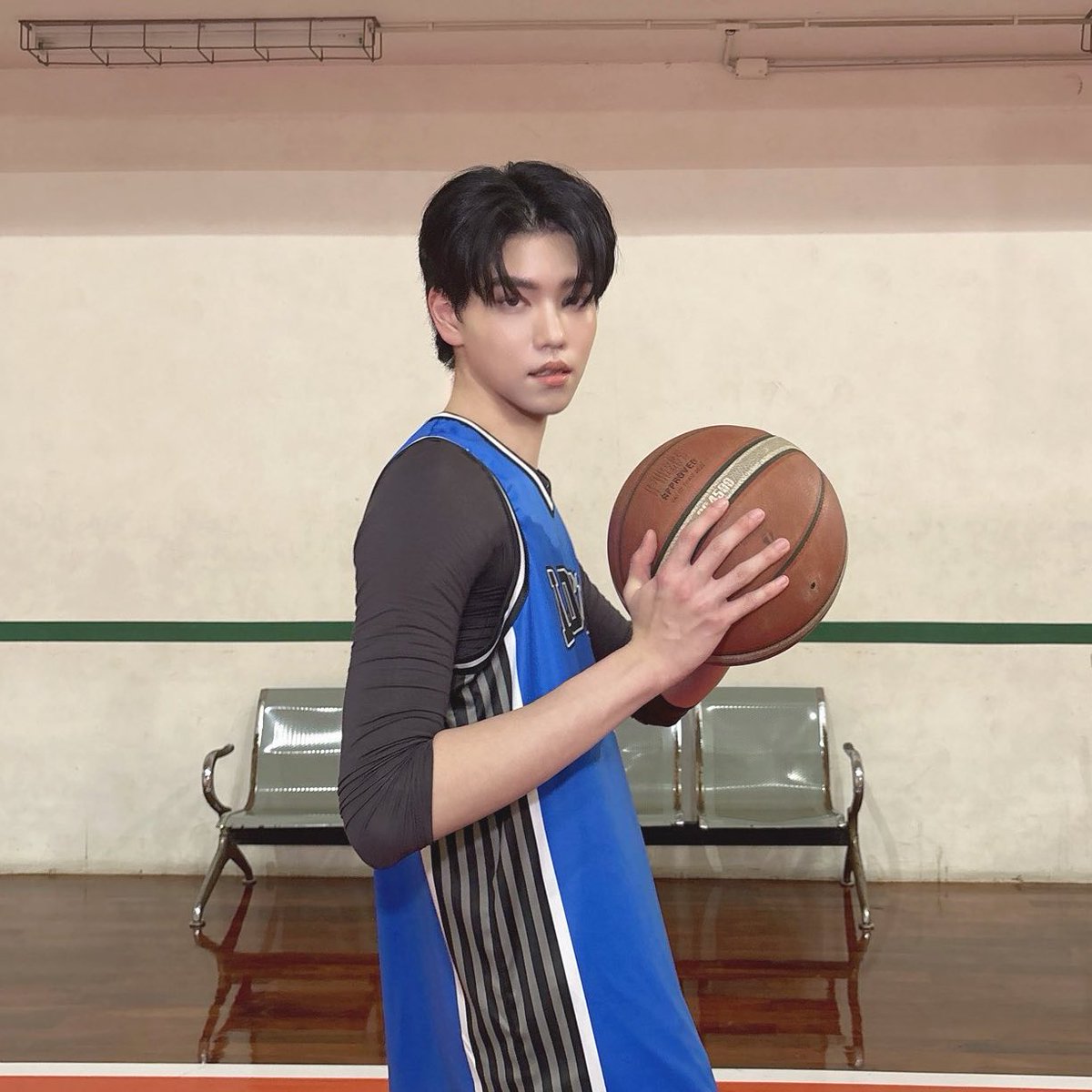 민재🦋─´ˎ˗ sleeping beauty tweet media