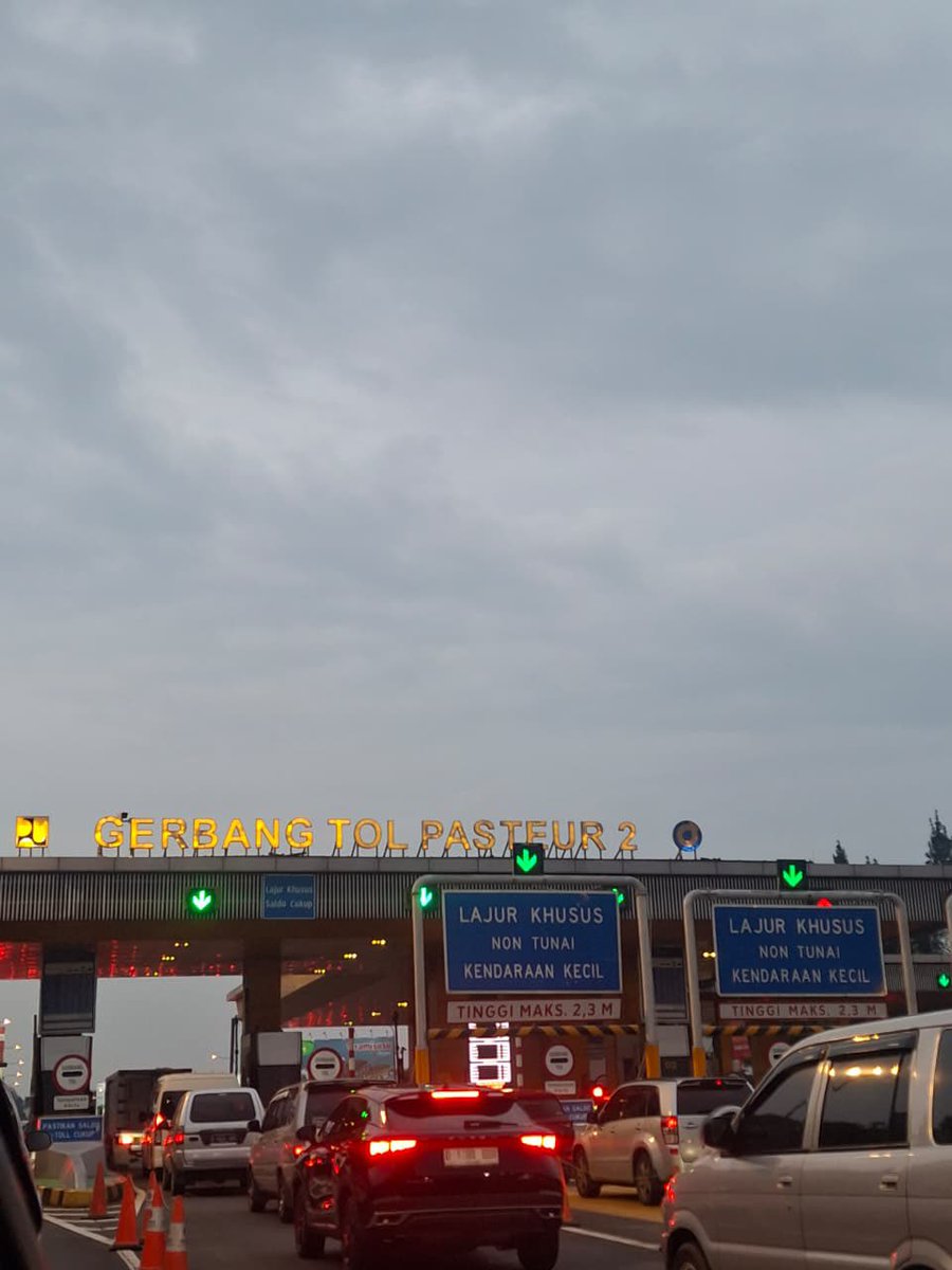 Having fun tweet media