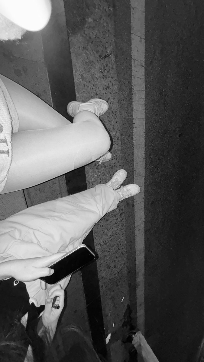 근황: 처 노느라 바빳다