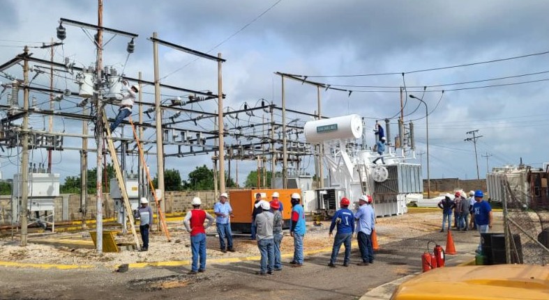 Diario_ElTiempo's tweet image. #Uncategorized (Ayer hubo una reunión entre gremios y covinea para tratar el tema de relleno sanitario. Trataré de averiguar detalles sobre lo conversado)  - eltiempove.com/ayer-hubo-una-…