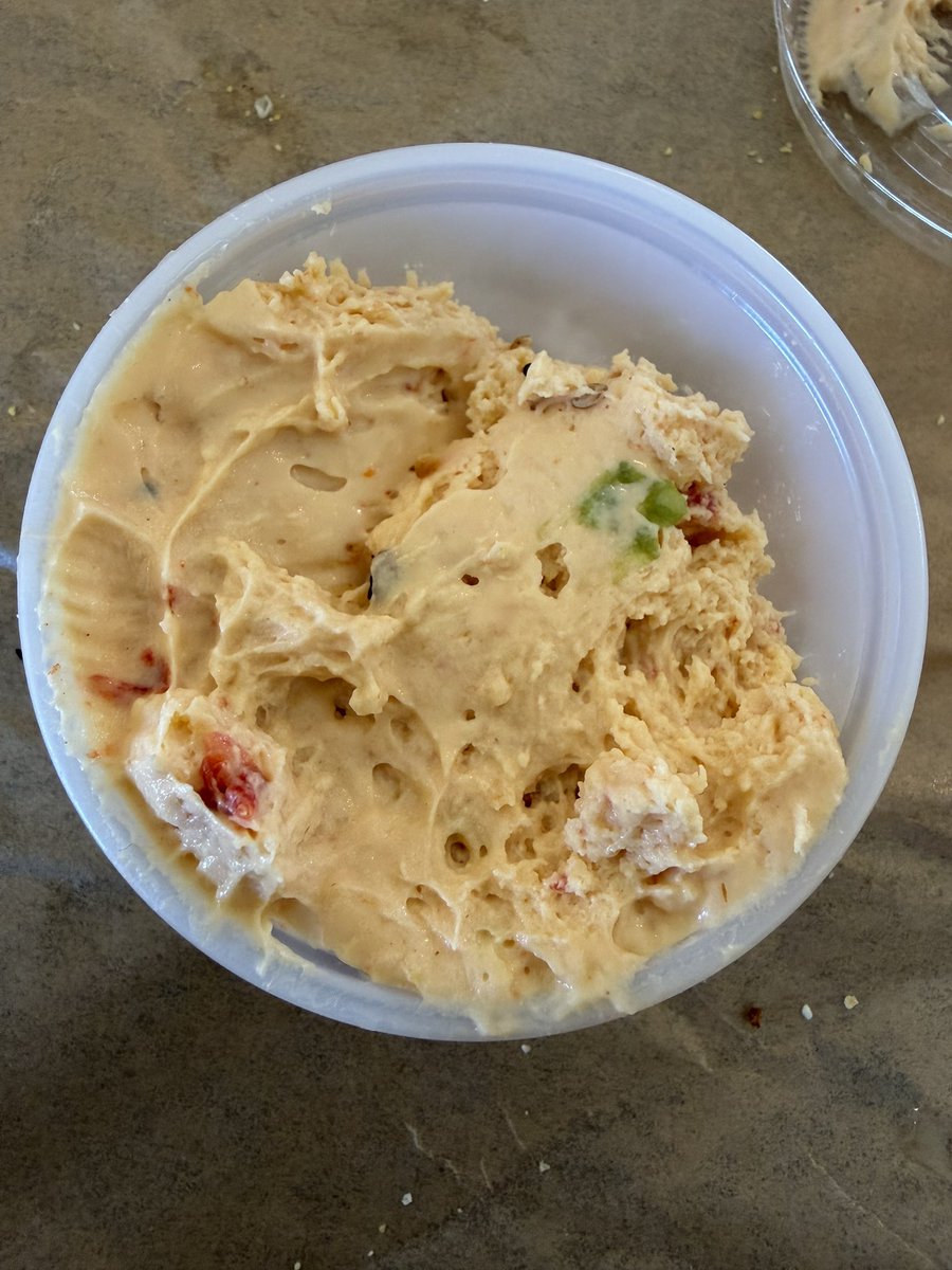 TreybellBell's tweet photo. @EinsteinBros have to tell you I was amped to get hot honey smear on the side - until it looked like this!  Gross.  Green and red - in my hot honey? #Marketing fail. https://t.co/IvOf7eGsm9