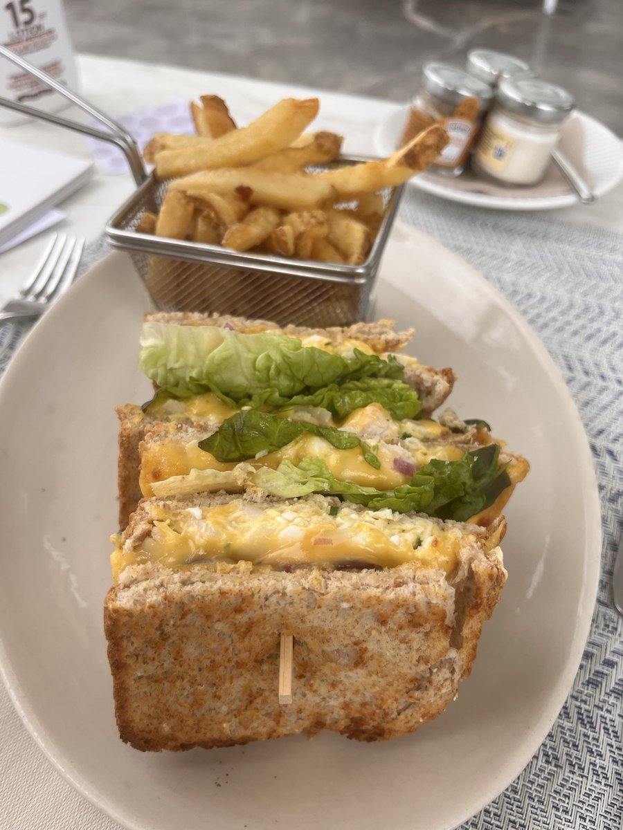 Rob Taylor tweet media