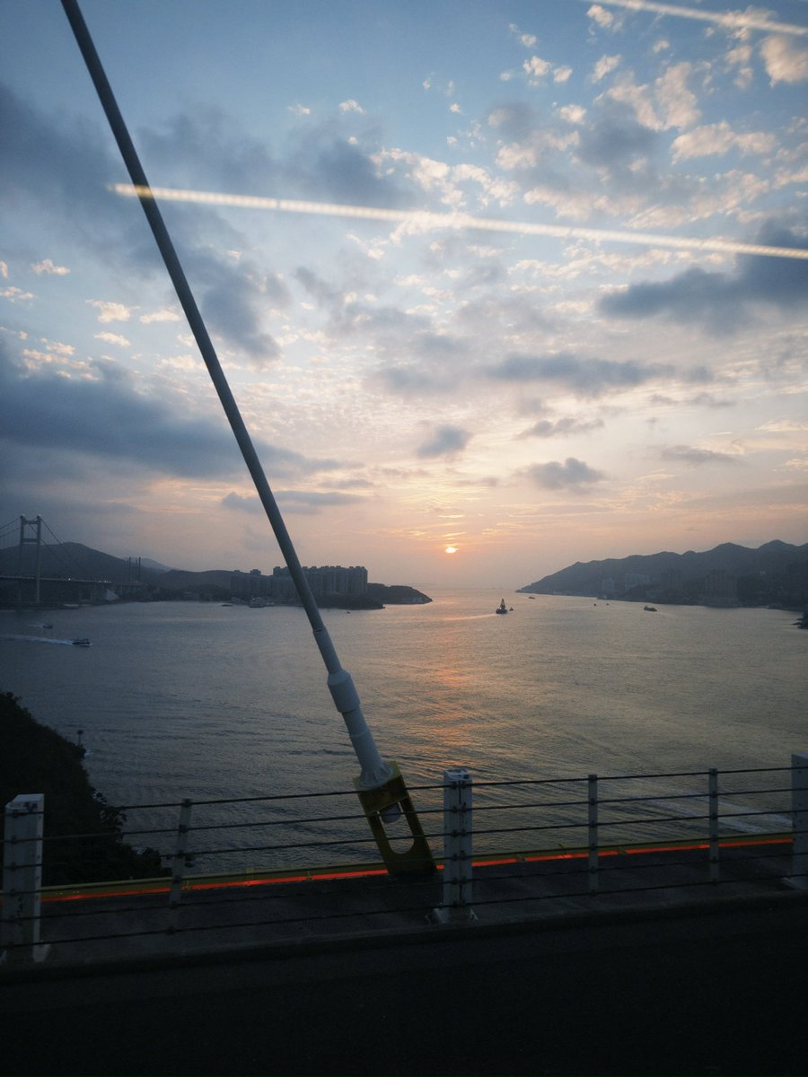 你阿媽係女人 tweet media