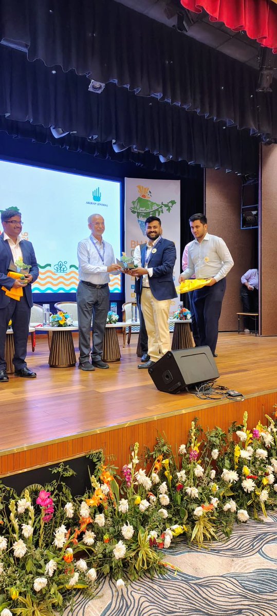 dinesh tyagi Retd IAS tweet media