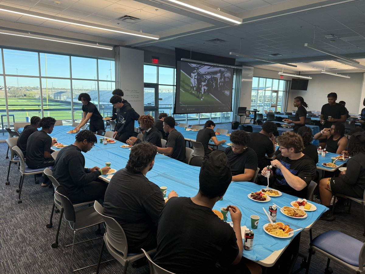 NORTH FORNEY FALCON FOOTBALL tweet media