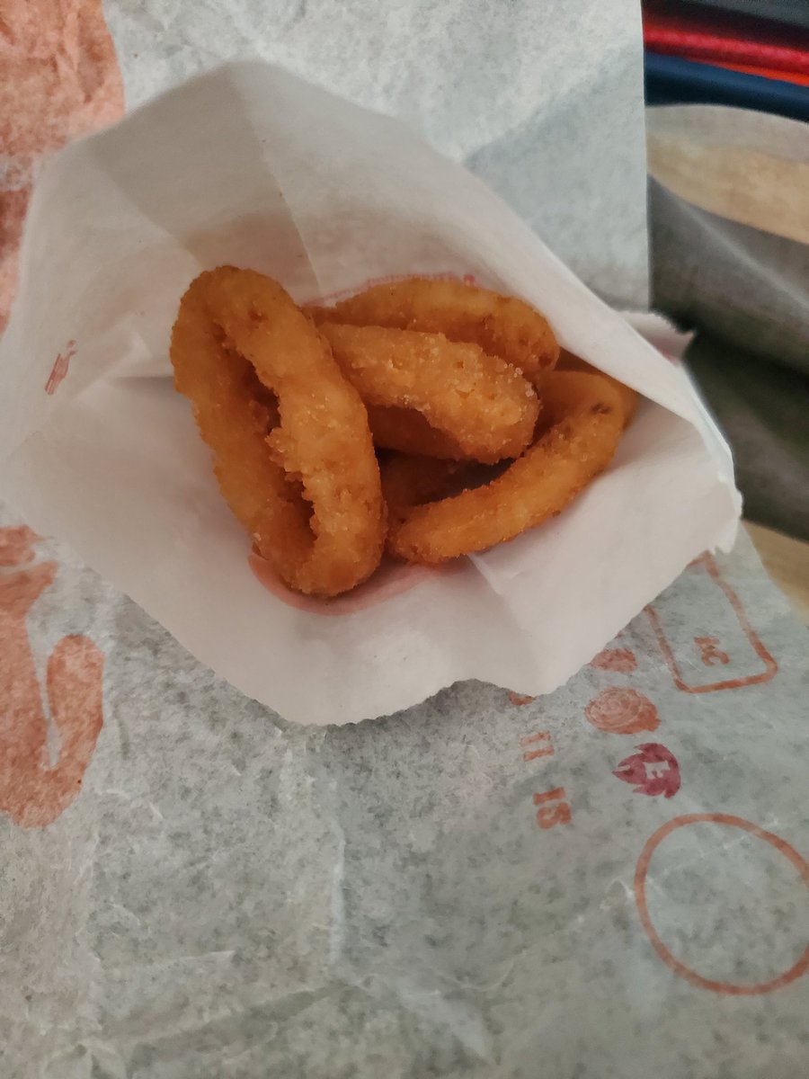 Hey uuummm <a href="/BurgerKing/">Burger King</a> does this really count as a have-sies if I only got 1 fry 🤔