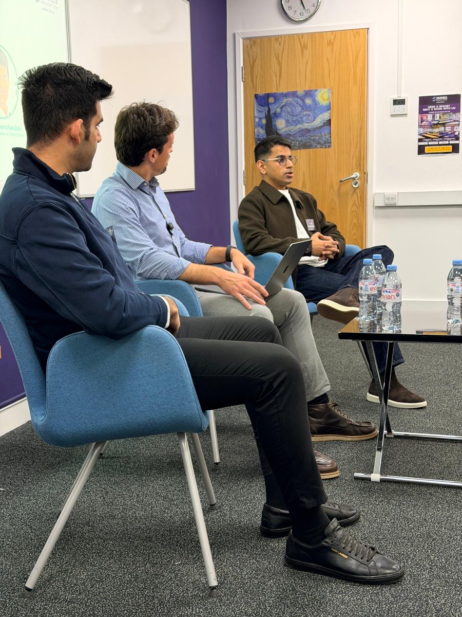 EU Business School tweet media