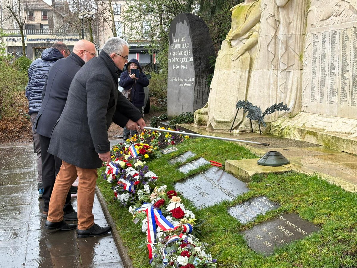 Préfet du Cantal tweet media