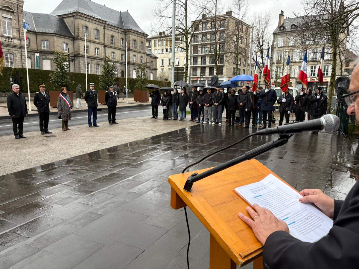 Préfet du Cantal tweet media
