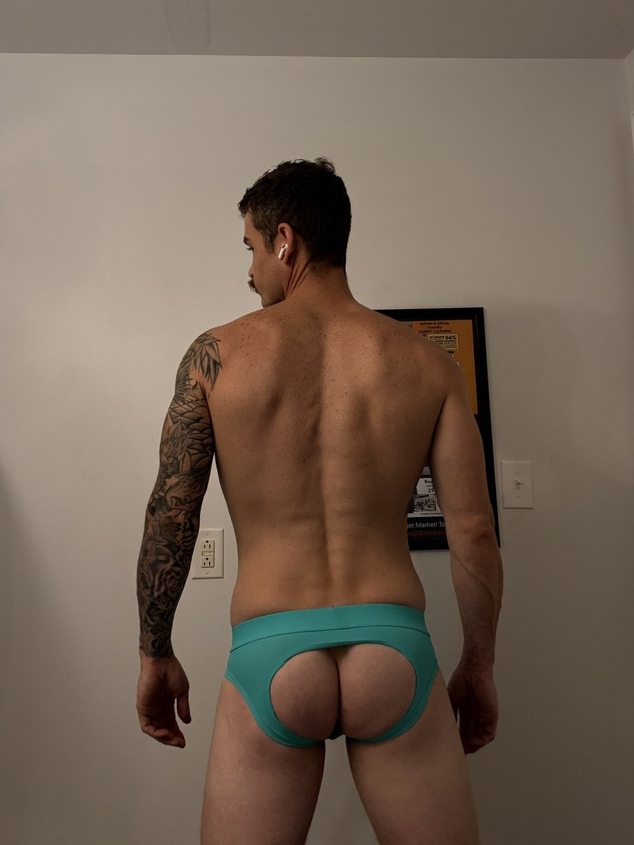 dylankonnxxx's tweet photo. RT TO GRAB A HANDFUL

https://t.co/eFXgttbp8q
#jockbutt #htxgay #fypシ゚viral https://t.co/6SoGHgVcwu