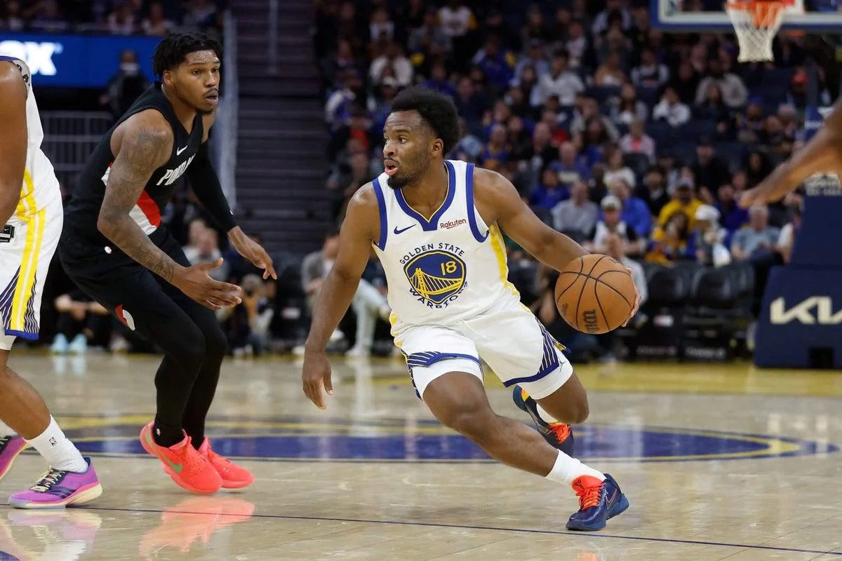 Warriors Lead tweet media