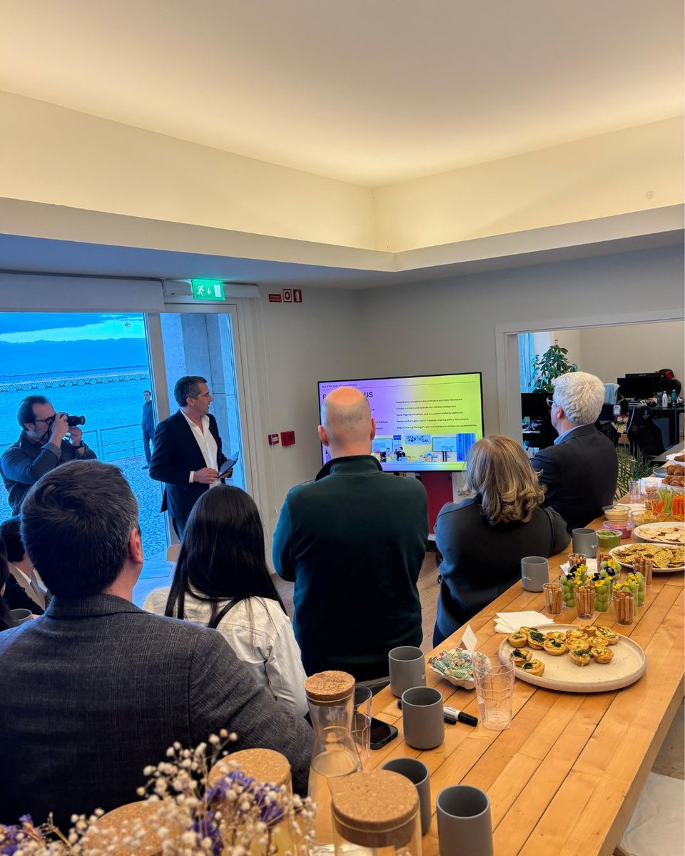 351 Portuguese Startup Association tweet media