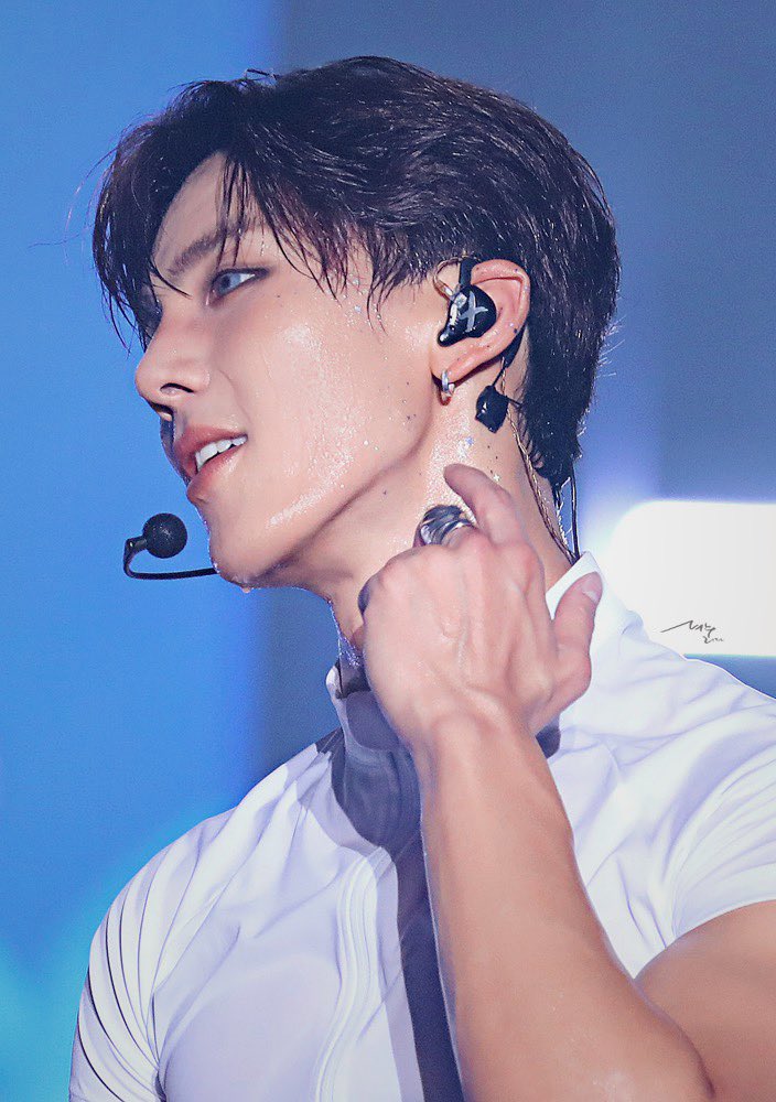 늦었지만 굿! tweet media