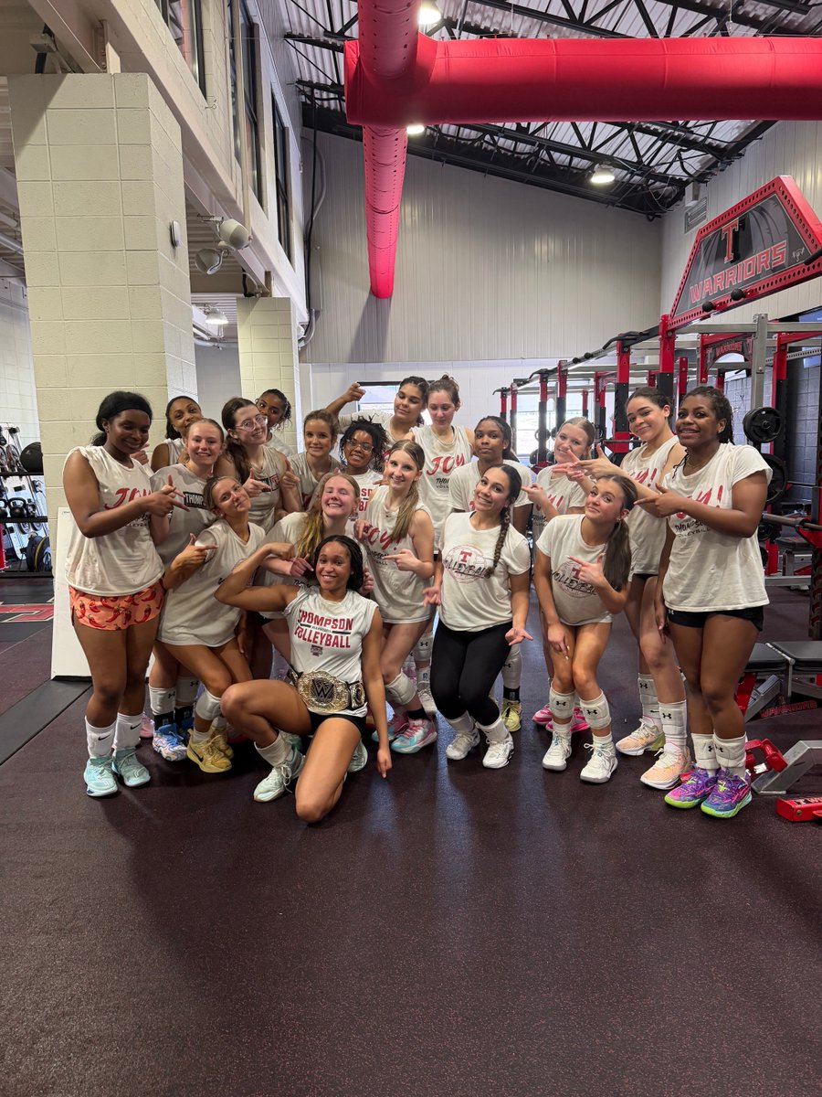 Thompson Volleyball tweet media