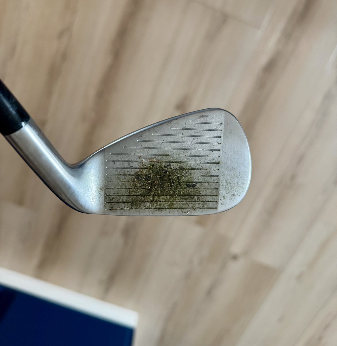 Kstupples's tweet photo. My strike is slowly creeping towards the sweet spot.. it was pretty horrendous a few weeks ago. But I am realizing the same swing thoughts that helped when I played on tour still help.
My thought is make backswing short and firm, with time for transition. #longwaytogo https://t.co/kiKfYeVQWi