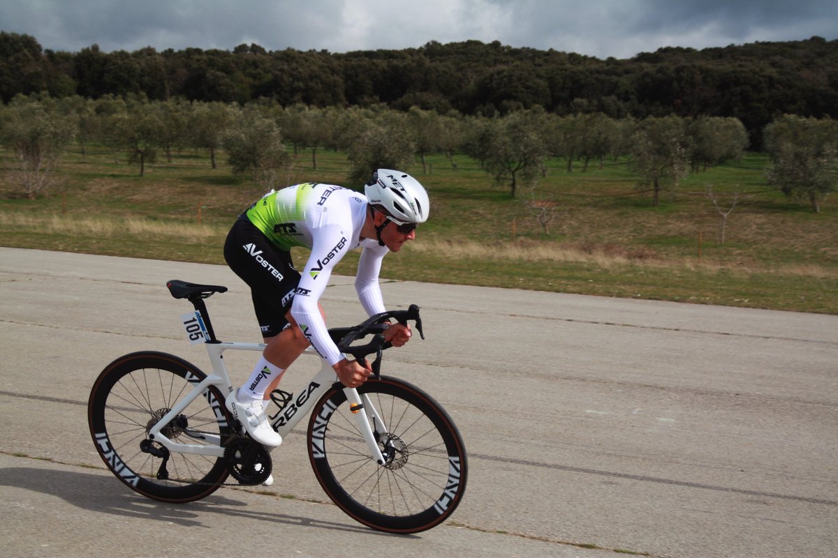 Voster Team tweet media