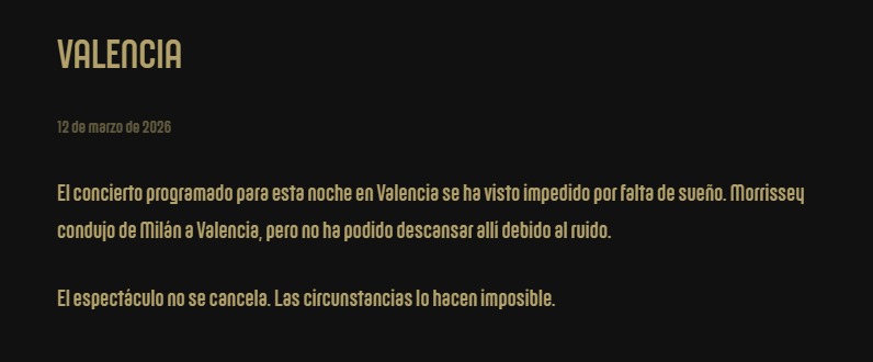 Pogopedia's tweet photo. 💤 DEJEN DORMIR A MORRISSEY

❌ El músico suspendió un show en España por "privación de sueño". Según su web oficial, el Morro no pudo dormir en su hotel de Valencia por el "ruido del festival, música techno alta y los anuncios por megáfono". Quedó "en un estado catatónico".

🔥 Después, dijo que el hotel era "un infierno indescriptible" y que le va a tomar un año recuperarse. 

👇🏼 Este tweet se responde sólo con posibles excusas que va a usar Moz para su próxima canceleta de show