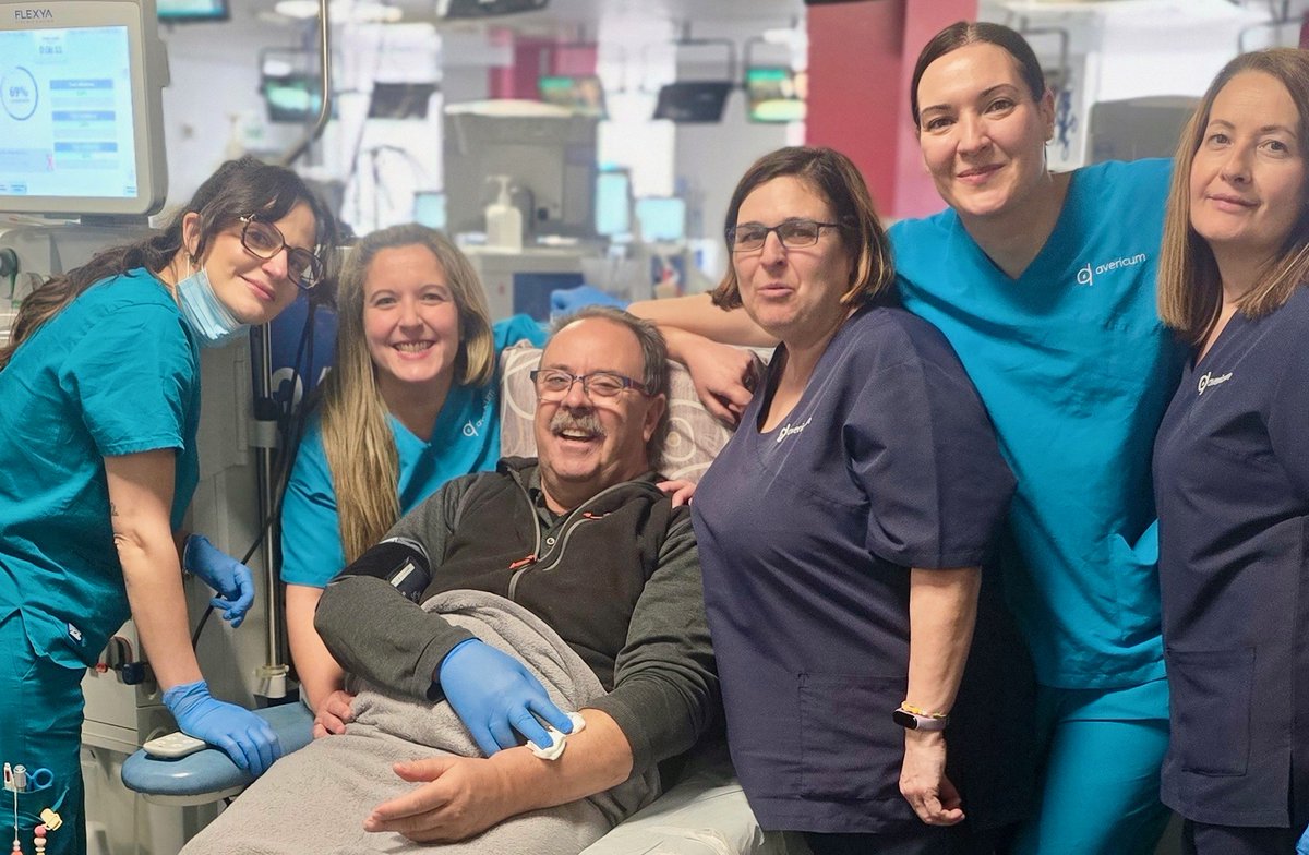avericum's tweet photo. "Mis tres nietos me dan la vida y me quitan las penas" Hoy en el #DíaMundialdelRiñón en #Avericum hemos querido dar voz a pacientes que conviven con #enfermedadrenalcrónica
Conoce la historia de José Moreno, paciente de #AvericumTalavera aquí ➡️ https://t.co/PMrjMUhMcv https://t.co/IydkOWezEw