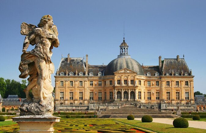 La France compte plus de 40 000 châteaux.    

Voici les 30 plus beaux !  

- THREAD -
