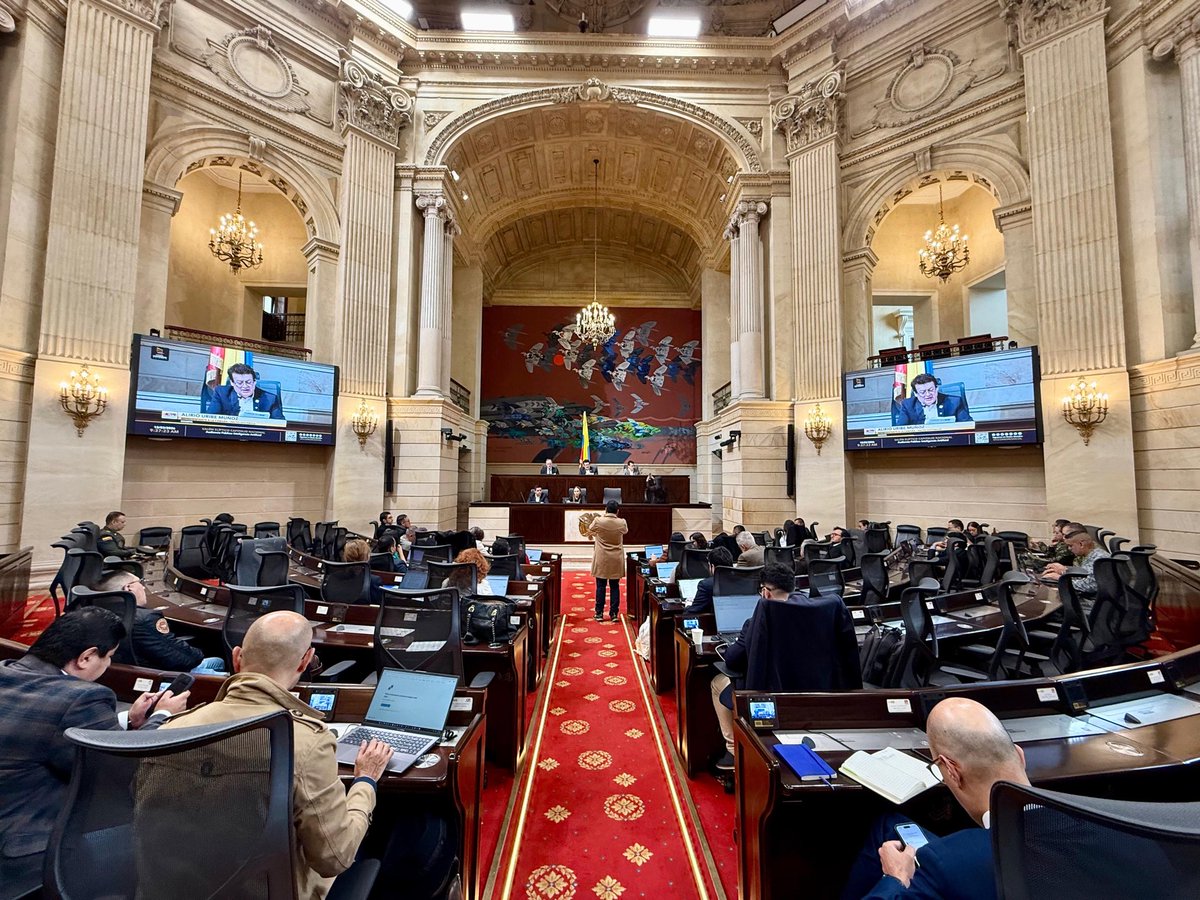 RevistaPoderLegislat tweet media