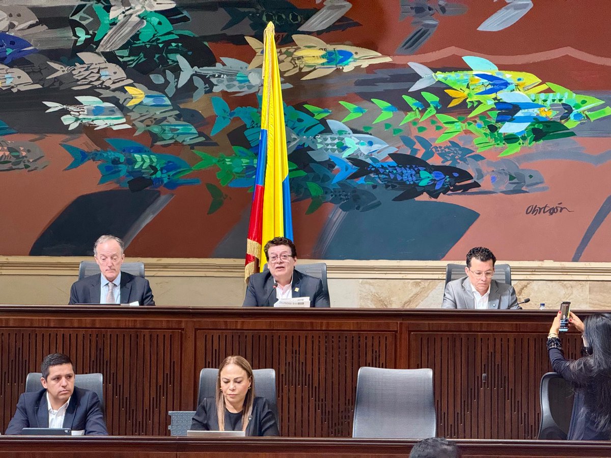 RevistaPoderLegislat tweet media