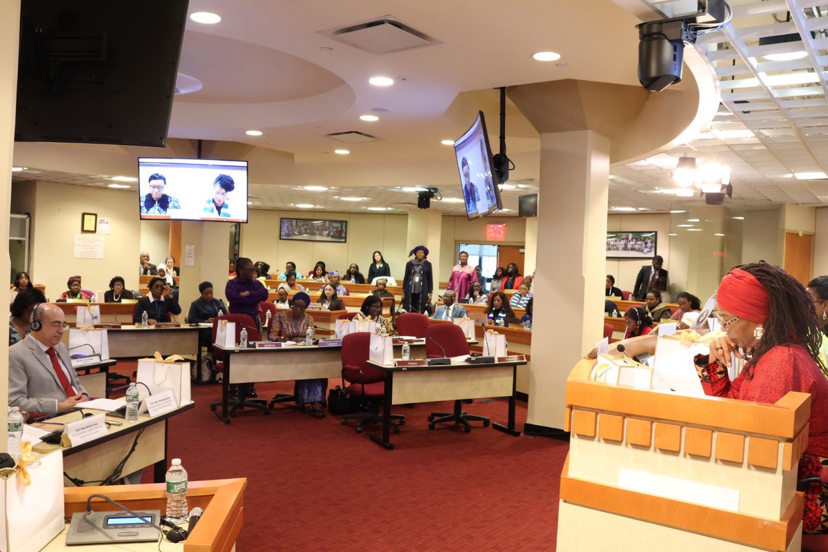 AfricanUnionUN's tweet image. #HappeningNow | #CSW70

On the margins of #CSW70, the @ecowas_cedeao, in collaboration with @_AfricanUnion, @AWLNetwork and @UNDPAfrica, are convening a High-Level Ministerial Meeting on “Counting the Cost: Women’s #Political Participation and #Financial Barriers in West Africa.”