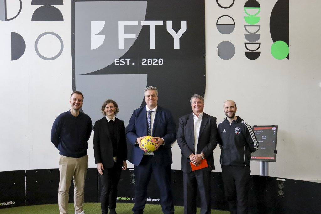 FTYLab's tweet photo. Some pictures from the visit of Minister Blair McDougall, Parliamentary Under-Secretary of State at the Department for Business and Trade to FTY Lab.

#EliteSkillsArena https://t.co/tAT4KwBPxH