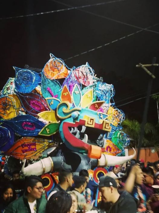En México los fuegos artificiales y la pirotecnia significan alegría, diversión, fiesta y felicidad ¡QUÉ CHULADA! 💥🧡🎇
¡Buenas días #pirotécnicos!
#pirotecnia #coloresdemexico #pirotecniamexicana #fuegosartificiales #Torito