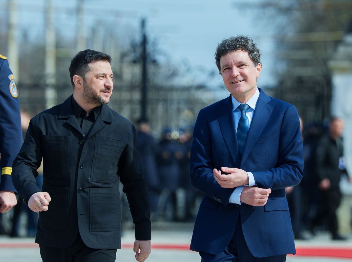 Nicușor Dan tweet media