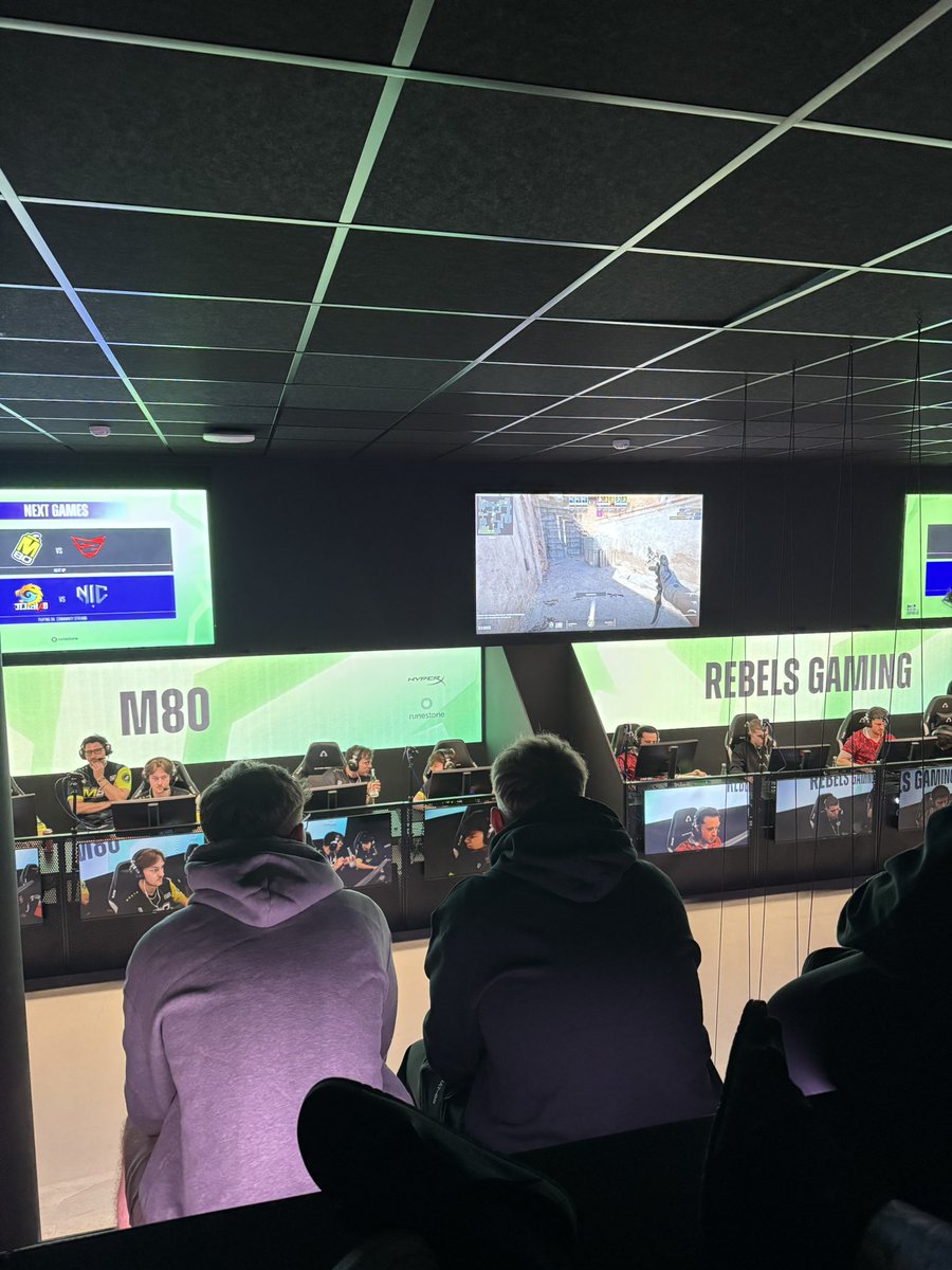 9INE kraghen tweet media