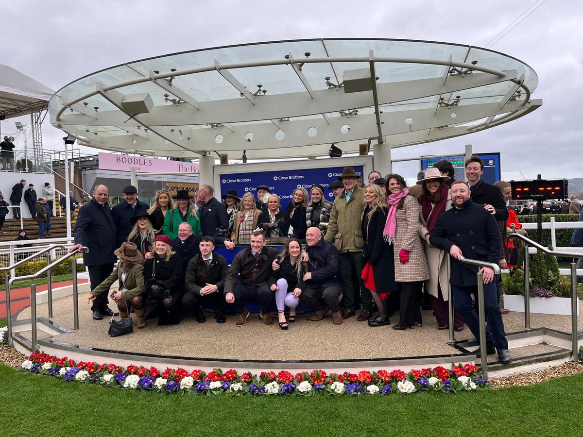 Close Brothers tweet media