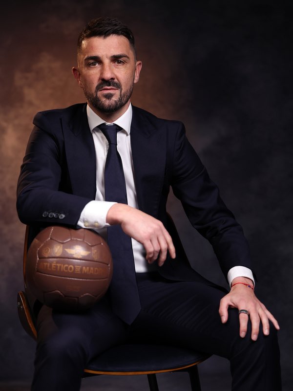 atletiuniverse's tweet photo. Joined Atleti in the 2013/14 season for just one year and helped them win their first title in 18 years.

He has always said that Luis Aragonés and Diego Simeone are his favourite figures.

He has never spoken a bad word about the club and has always shown how much he cares about Atleti.

He even enrolled his son Luca in Atleti’s academy, and now his son is an Atleti fan.

David Villa, one of us. Welcome back, legend! ❤️🤍