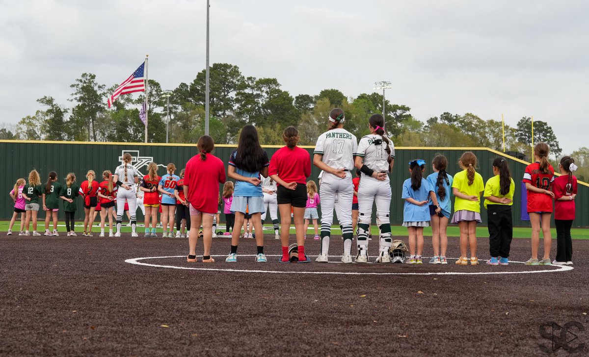 KParkSoftball's tweet photo. Future Panthers 🐾

Thank you to everyone who came out for Kids Night at The Park! Nights like this are what it’s all about.

The future is BRIGHT 🤩 
#WeAreKPark https://t.co/asmNx3EUoY