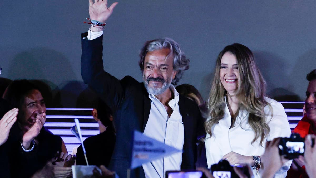 No sé ustedes, pero yo veo esperanza en esta campaña. Paloma Valencia y Juan Daniel Oviedo nos demostraron que sí podemos llegar a un acuerdo a pesar de las diferencias. 

Señores, me ilusioné. 🇨🇴