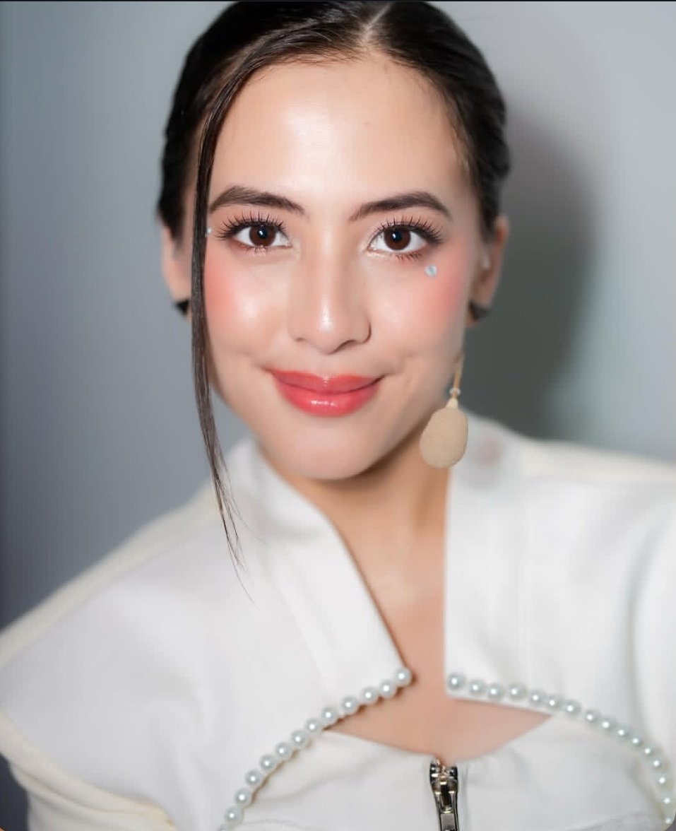 hey zara, thanks ya udah ngasi yang terbaik untuk cerita #BeriCintaWaktu ini. you just too good for it. makasih udah jadi ADILA SYAFITRI yang paling disayang oleh warga bcw. i'll try my best to stay here til the end just for you and others cast. sihat selalu zara!!!