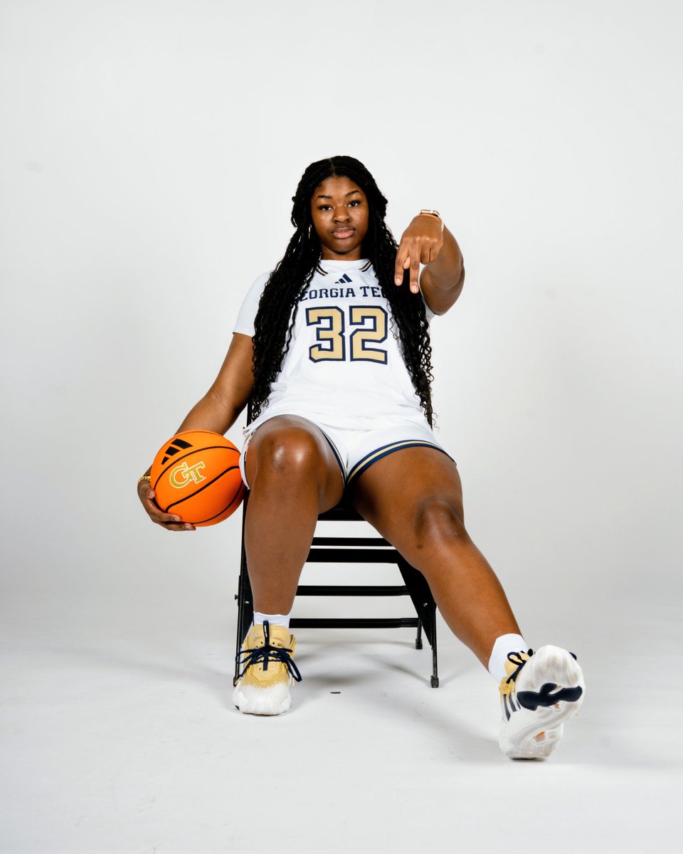 Kyndoll English (KJ) tweet media