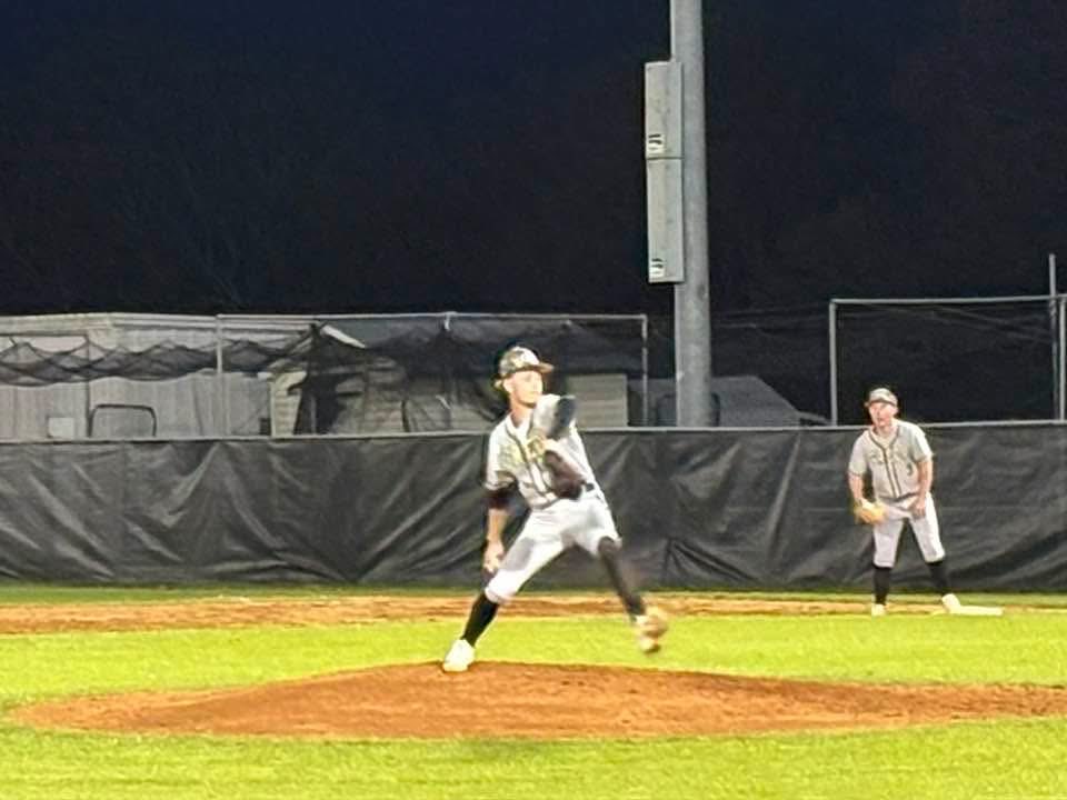 LLCoolJ1510's tweet photo. Strong outing on the mound.
Lance Jones (RHP) – Greer HS 
✔️ 4.2 IP
✔️ 2 H
✔️ 0 R
✔️ 3 K
Earned his first varsity win for the Yellow Jackets.
#Uncommitted #ClassOf2028 #Baseball https://t.co/VXGH35tH3q