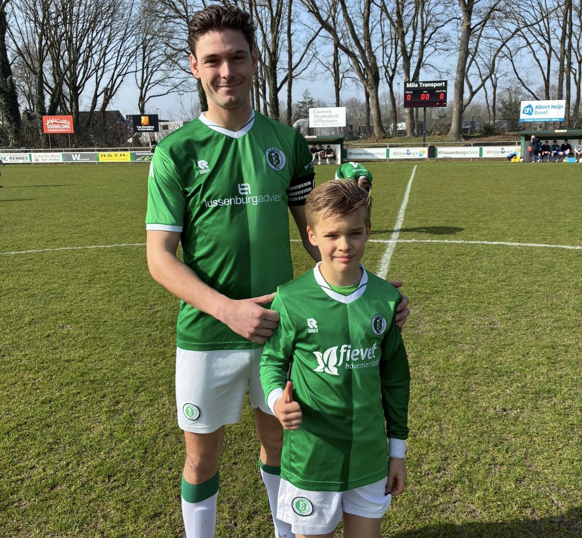 V.V. Bavel tweet media