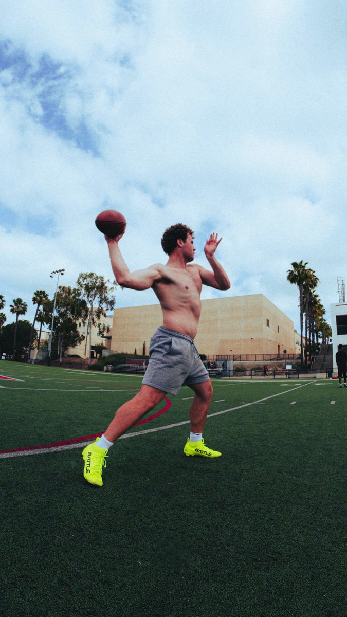 DaneWeber08's tweet image. 💪💪 

#keepworking 

@Coach_Ramer @TomLoy247