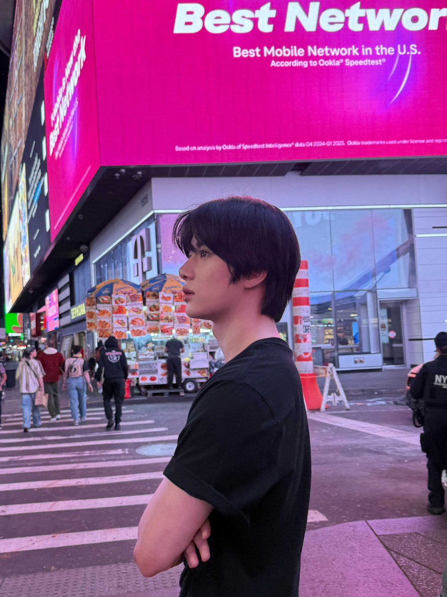 candystaryj's tweet image. Oh my god this is such a gorgeous picture of him