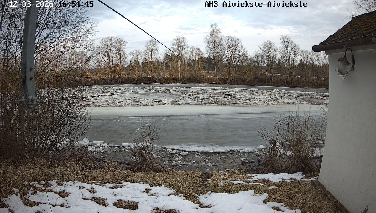 LVGMC_Meteo's tweet photo. Ledus iešana turpinās Ventā un Lielupē, ledus sakustējies Aiviekstē.
Gaujā pie Siguldas intensīvi iet ledus, paaugstinās ūdenslīmenis.
ℹ️https://t.co/2oNHJzke7Z
ℹ️https://t.co/qc9rSKEj9V
🟡https://t.co/60DRDlo9za
#pali #upes #ietledus
@ugunsdzeseji https://t.co/kJiz76hwcV