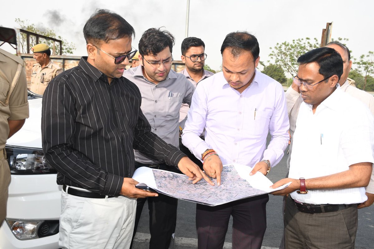 DM Firozabad tweet media