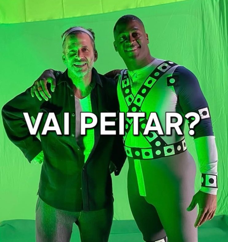 Amo que o argumento "O Zack Snyder faria melhor na casa dele" poderia ser só uma figura de linguagem mas como ele é o Zack Snyder ele realmente foi lá e fez melhor na casa dele kkkkkkkkkk