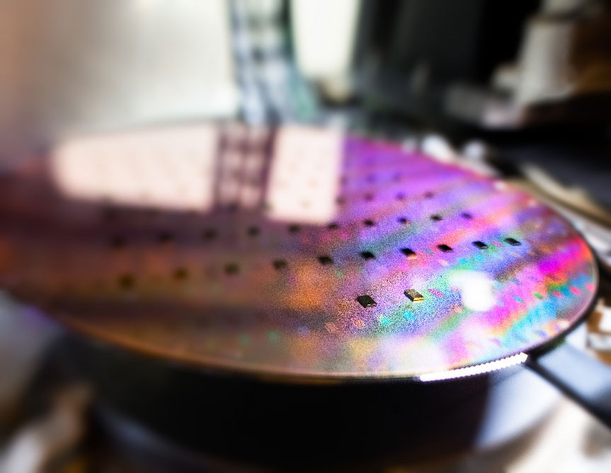 jyves94's tweet photo. Le #CEA_Leti et #NcodiN s'associent pour industrialiser la #Photonique sur silicium (#SiPh ⚡️) 300 mm destinée aux interconnexions #IA ✨ gourmandes en bande passante.
https://t.co/B1AYS5nnc3 https://t.co/b9kmvJdwoQ